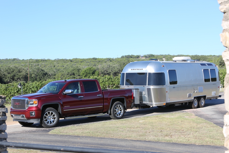TRAILERING AND TOWING CHARTS